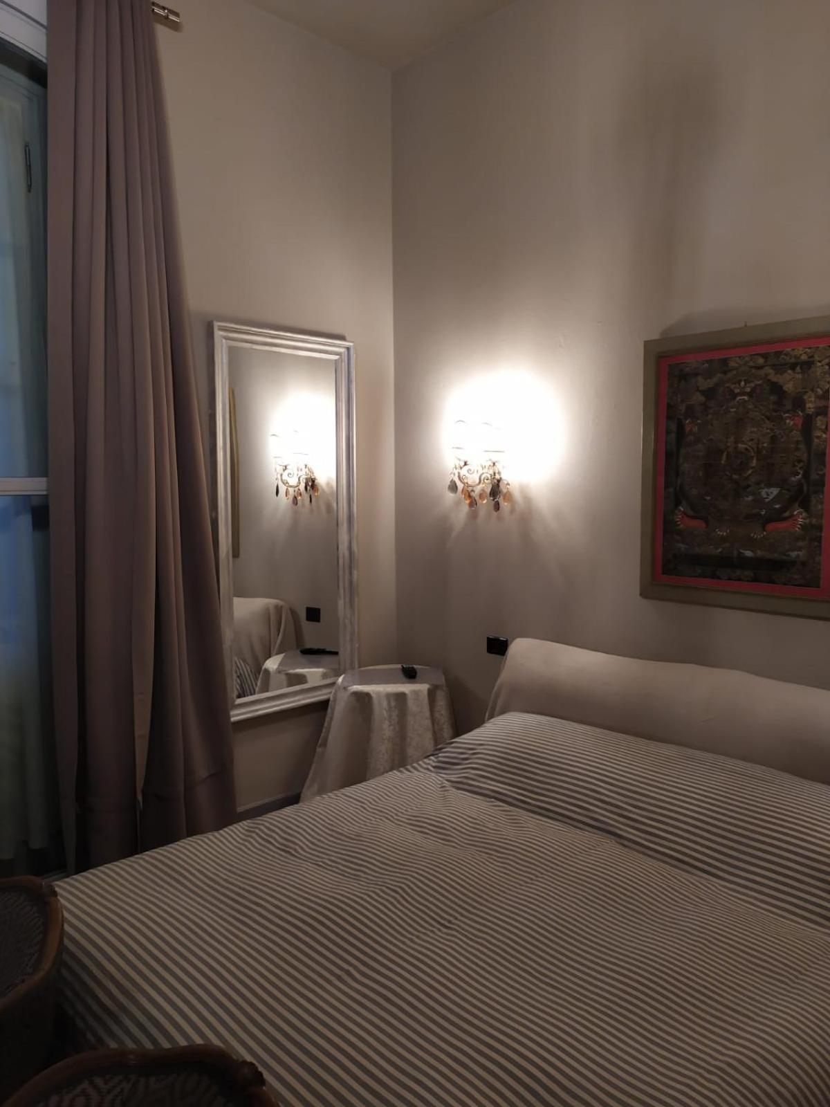 Camera Navigli Con Bagno Privato Mailand Exterior foto